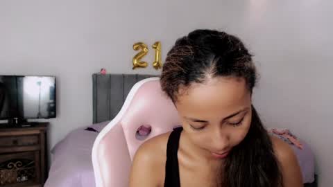 Snapshot of linda_brown_1 chatting on June 12, 12:15 pm linda brown online show from June 12, 12:15 pm