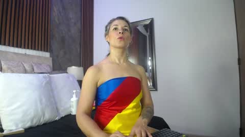 linda cabal online show from July 3, 8:37 pm