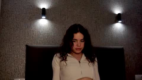 Linda online show from November 14, 1:54 pm