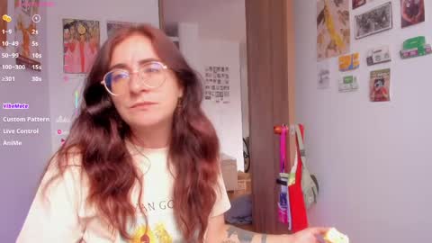 Snapshot of linda_giggle chatting on May 13, 1:30 pm Giggles online show from May 13, 1:30 pm