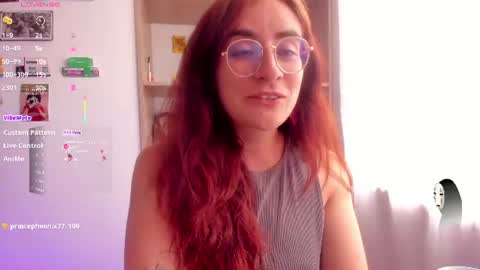 Giggles  online show from July 7, 5:17 pm