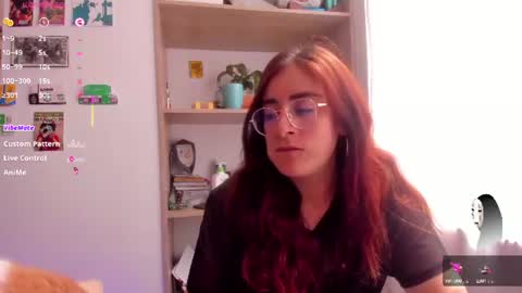 Giggles  online show from July 8, 2:54 pm
