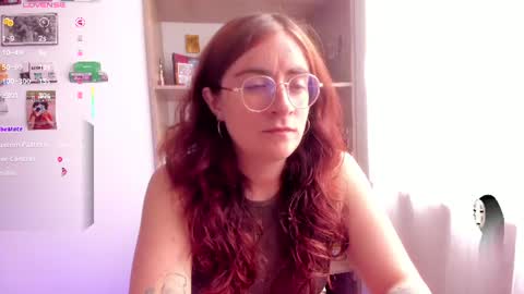 Giggles  online show from July 27, 2:02 pm