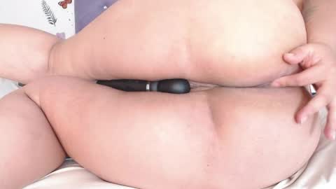 Snapshot of linda_jay_ chatting on March 30, 2:12 am Linda online show from March 30, 2:12 am