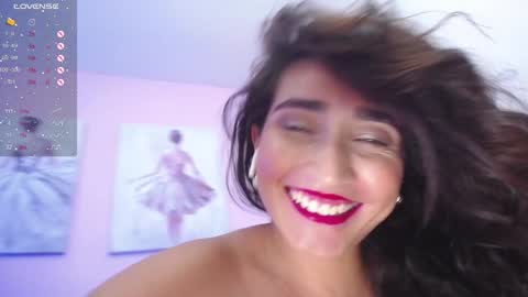 Snapshot of linda_morgan1 chatting on January 7, 6:14 pm Maria Paula online show from January 7, 6:14 pm