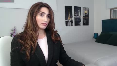Snapshot of linda_morgan1 chatting on December 15, 12:20 pm Maria Paula online show from December 15, 12:20 pm