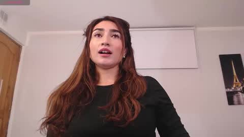 Snapshot of linda_morgan1 chatting on December 18, 12:22 pm Maria Paula online show from December 18, 12:22 pm