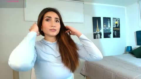 Snapshot of linda_morgan1 chatting on May 18, 12:11 pm Maria Paula online show from May 18, 12:11 pm