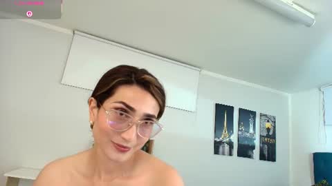 Snapshot of linda_morgan1 chatting on June 12, 11:09 am Maria Paula online show from June 12, 11:09 am