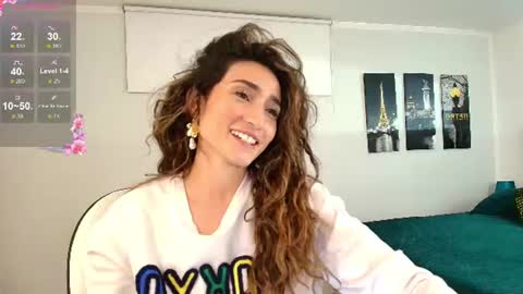Maria Paula online show from July 9, 10:41 am