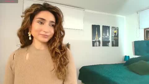 Maria Paula online show from July 11, 10:18 am