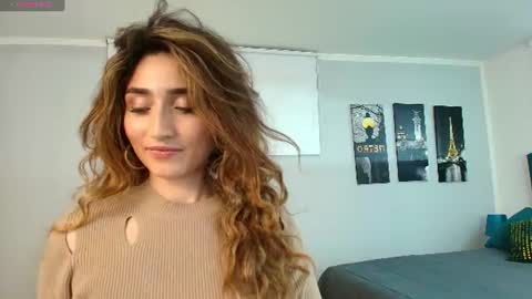 Maria Paula online show from August 3, 10:10 am