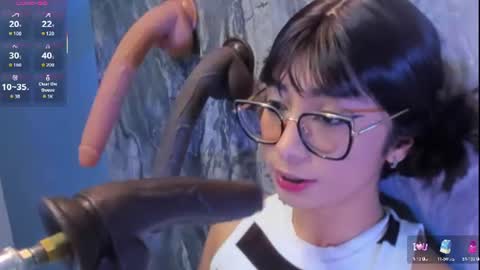 Snapshot of linda_sofi__ chatting on July 21, 10:45 pm linda_sofi__ online show from July 21, 10:45 pm