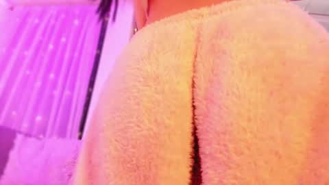 linda miller online show from February 22, 8:07 am