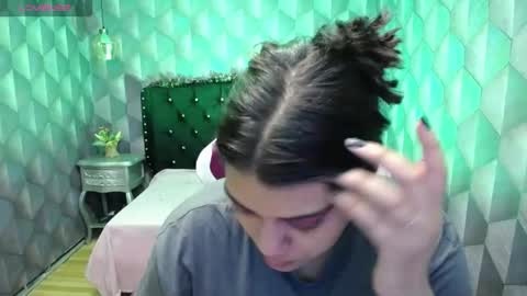    online show from December 24, 5:05 am