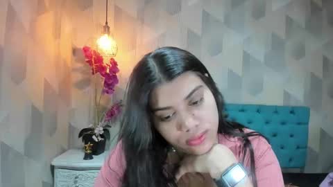 Snapshot of lindabreexlove chatting on January 10, 4:42 pm online show from January 10, 4:42 pm