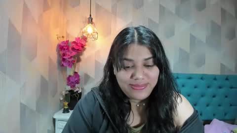 Snapshot of lindabreexlove chatting on January 18, 5:39 pm online show from January 18, 5:39 pm