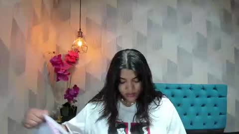 Snapshot of lindabreexlove chatting on March 22, 2:42 pm online show from March 22, 2:42 pm