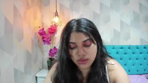 Snapshot of lindabreexlove chatting on April 3, 1:20 pm online show from April 3, 1:20 pm