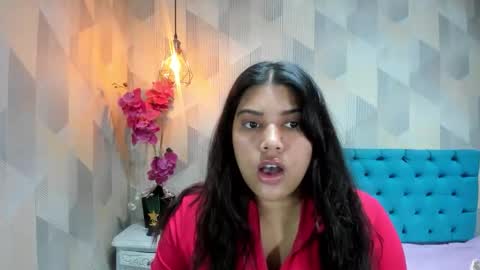 Snapshot of lindabreexlove chatting on May 18, 1:50 pm online show from May 18, 1:50 pm