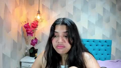 Snapshot of lindabreexlove chatting on May 29, 12:41 am online show from May 29, 12:41 am