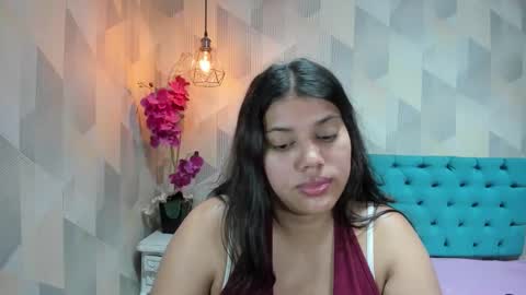 Snapshot of lindabreexlove chatting on May 30, 6:54 am online show from May 30, 6:54 am