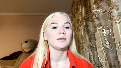 Luna online show from November 24, 12:05 pm