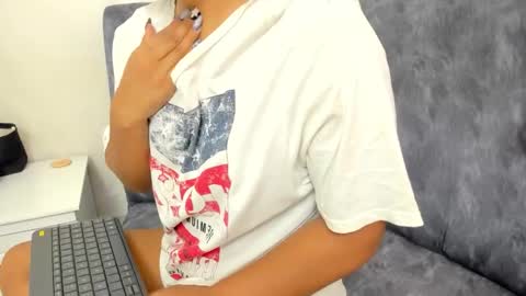 Snapshot of lindacastro2 chatting on February 8, 1:53 am ig linda cw2 online show from February 8, 1:53 am