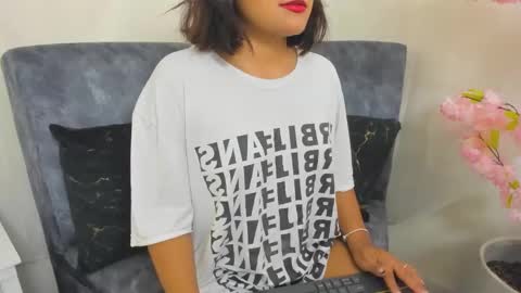 Snapshot of lindacastro2 chatting on March 8, 11:52 pm ig linda cw2 online show from March 8, 11:52 pm