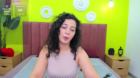 Snapshot of lindainsatiable chatting on May 22, 1:46 am Linda online show from May 22, 1:46 am