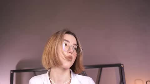 your Linda is back online show from February 11, 5:16 am