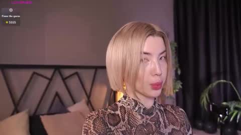 your Linda is back online show from February 2, 4:22 am