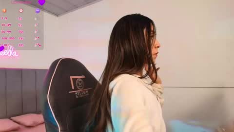 Linda  online show from February 18, 3:13 am