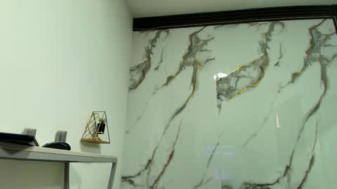  Lindsey  online show from February 28, 12:50 pm