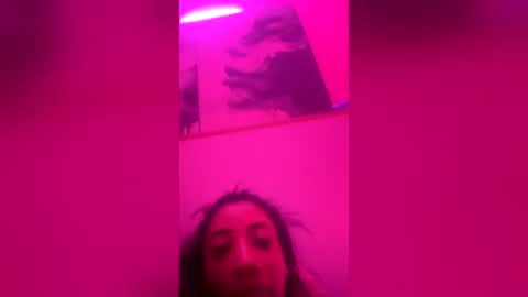 Snapshot of lindseycoxx chatting on June 11, 5:27 am Lin online show from June 11, 5:27 am