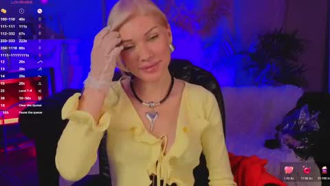 lindsi_luvviv online show from April 27, 4:16 pm