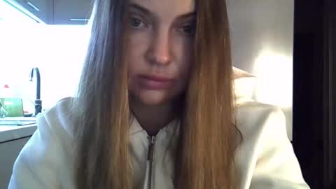 Snapshot of lindsisecret chatting on October 15, 6:30 pm Anna online show from October 15, 6:30 pm