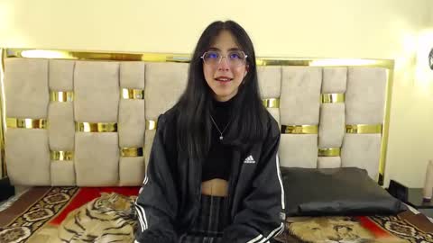 Snapshot of ling_ling24 chatting on January 31, 6:02 am ling ling24 online show from January 31, 6:02 am