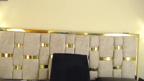 Snapshot of ling_ling24 chatting on February 4, 3:54 am ling ling24 online show from February 4, 3:54 am