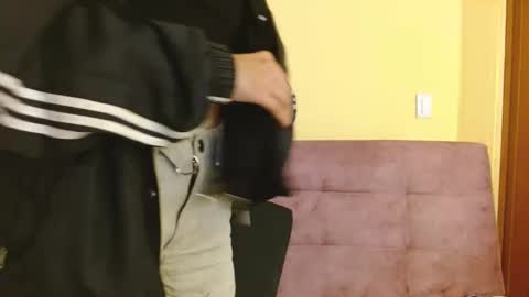 Snapshot of ling_ling24 chatting on March 8, 2:55 am ling ling24 online show from March 8, 2:55 am