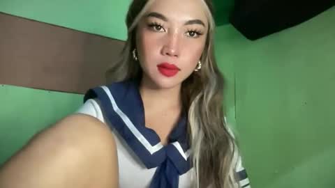 linkingqueens online show from December 14, 4:01 pm