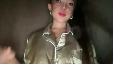 linkingqueens online show from December 15, 11:03 am