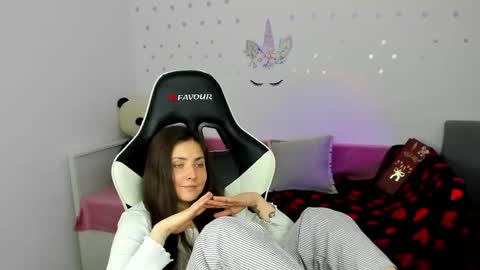 Snapshot of linphea chatting on January 17, 5:49 pm Tina online show from January 17, 5:49 pm