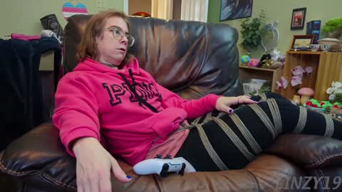 Snapshot of linzy19 chatting on January 25, 9:14 pm Linzy19 online show from January 25, 9:14 pm