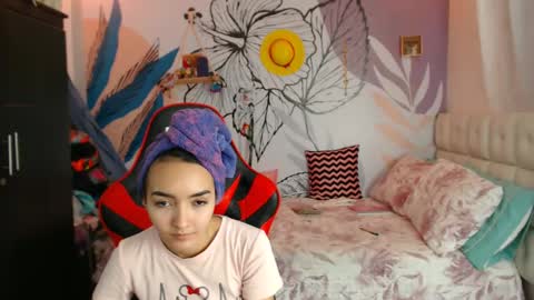 LinzyBaner online show from January 23, 12:57 am