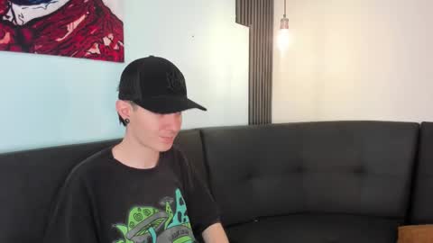 Snapshot of lio_____ chatting on February 16, 3:13 am Lio online show from February 16, 3:13 am