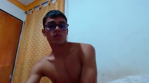 lion_grr online show from October 19, 10:10 pm