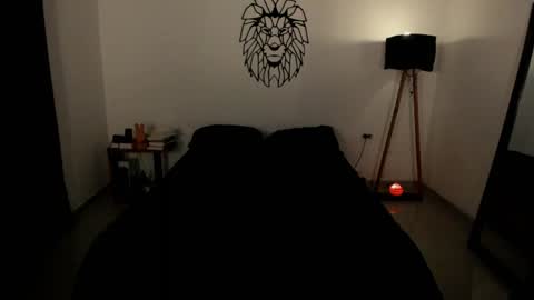 Lion online show from April 10, 5:45 am