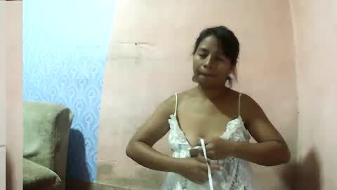 Snapshot of liora_selene chatting on March 8, 6:05 pm liora online show from March 8, 6:05 pm