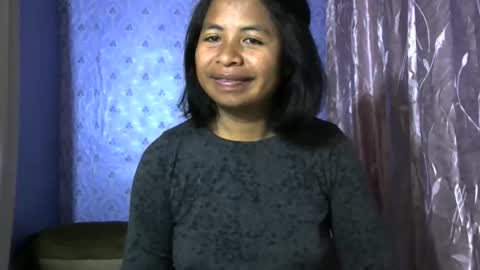 Snapshot of liora_selene chatting on September 22, 1:51 am liora online show from September 22, 1:51 am